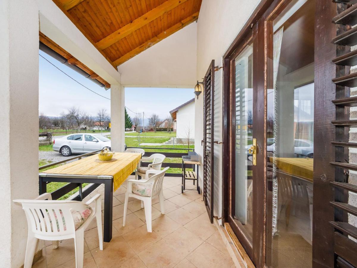 Vacation House Loreta Sveti Rok Exterior foto