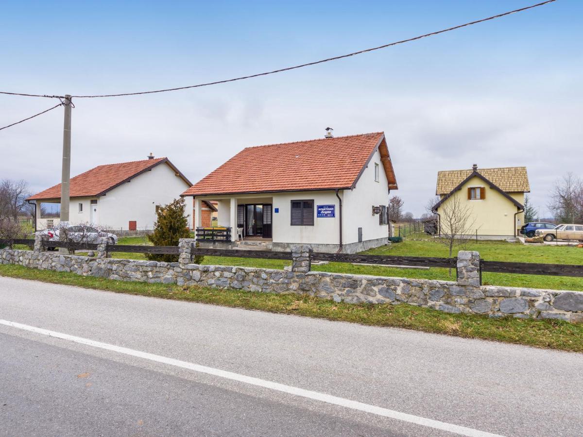 Vacation House Loreta Sveti Rok Exterior foto